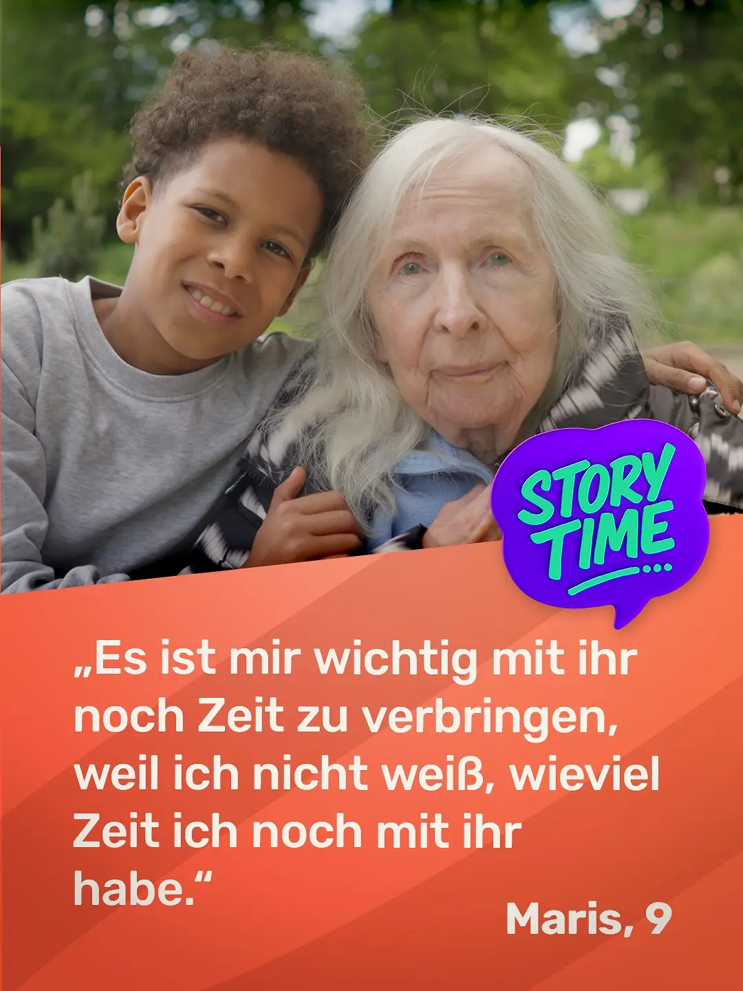Das Bild zeigt Maris Arm in Arm mit seiner Oma, darunter befindet sich ein Zitat von Maris.